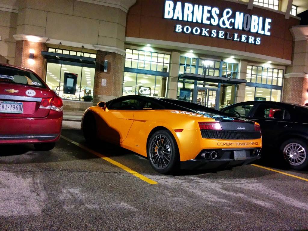 Red Robin Gourmet Burgers and Brews | restaurant | Mall Cir Dr Unit 703-A, Monroeville, PA 15146, USA | 4123720857 OR +1 412-372-0857