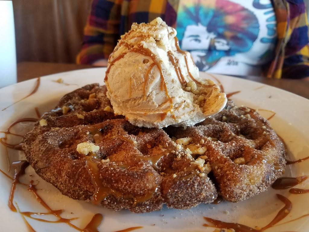 Crave Kitchen & Bar | restaurant | 300 Cincinnati Ave, El Paso, TX 79902, USA | 9153513677 OR +1 915-351-3677