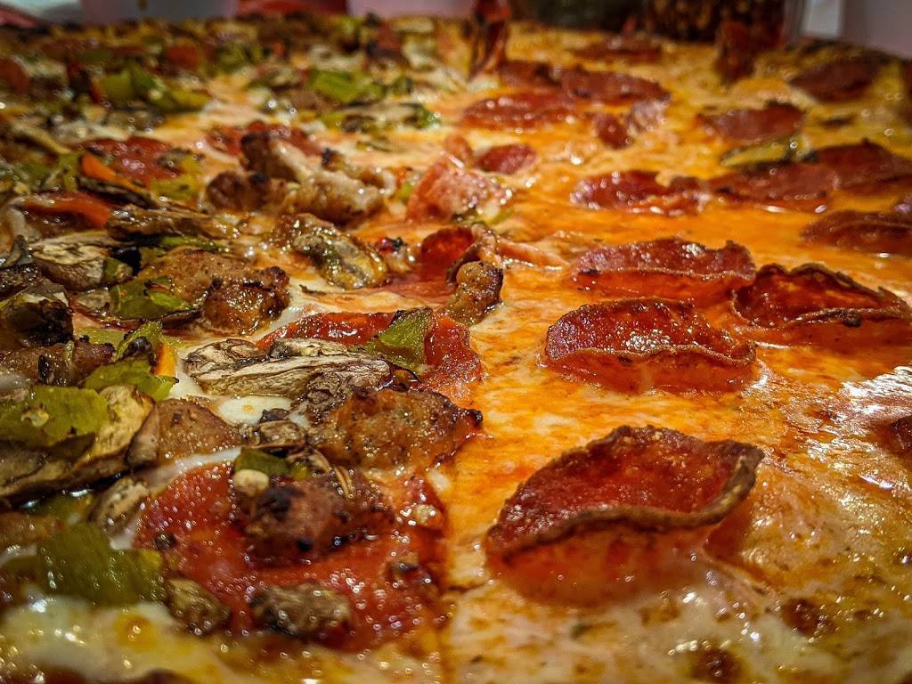 Giovannis Pizzeria | restaurant | 921 San Pedro Dr SE, Albuquerque, NM 87108, USA | 5052551233 OR +1 505-255-1233