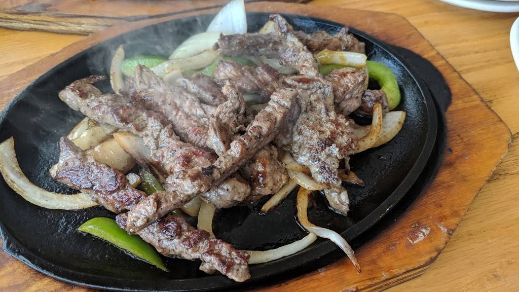 Julios Mexican Restaurant | restaurant | 115 S Weatherford St, Chico, TX 76431, USA | 9406442165 OR +1 940-644-2165