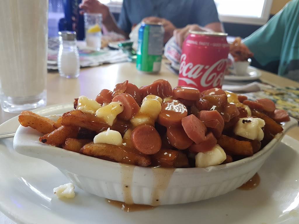 Casse-Croute Chez Claudette | restaurant | 150 Chemin de Ste Marguerite, Sainte-Marguerite-du-Lac-Masson, QC J0T 1L0, Canada | 4502282633 OR +1 450-228-2633