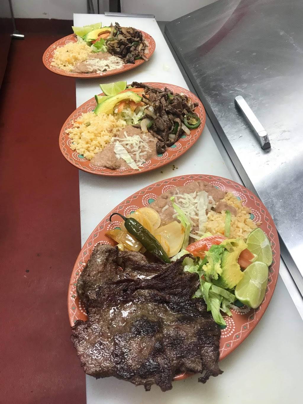 Taqueria mike | restaurant | 1499 S Peachtree Rd, Mesquite, TX 75180, USA | 2146358628 OR +1 214-635-8628