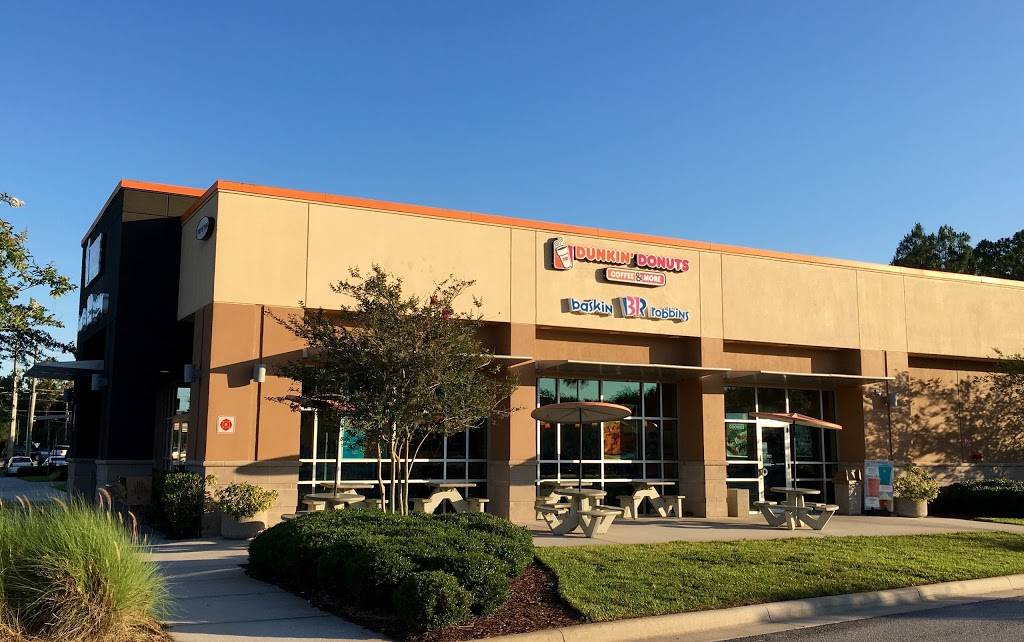 Dunkin Donuts | cafe | 18003 Highwoods Preserve Pkwy, Tampa, FL 33647, USA | 8139717547 OR +1 813-971-7547