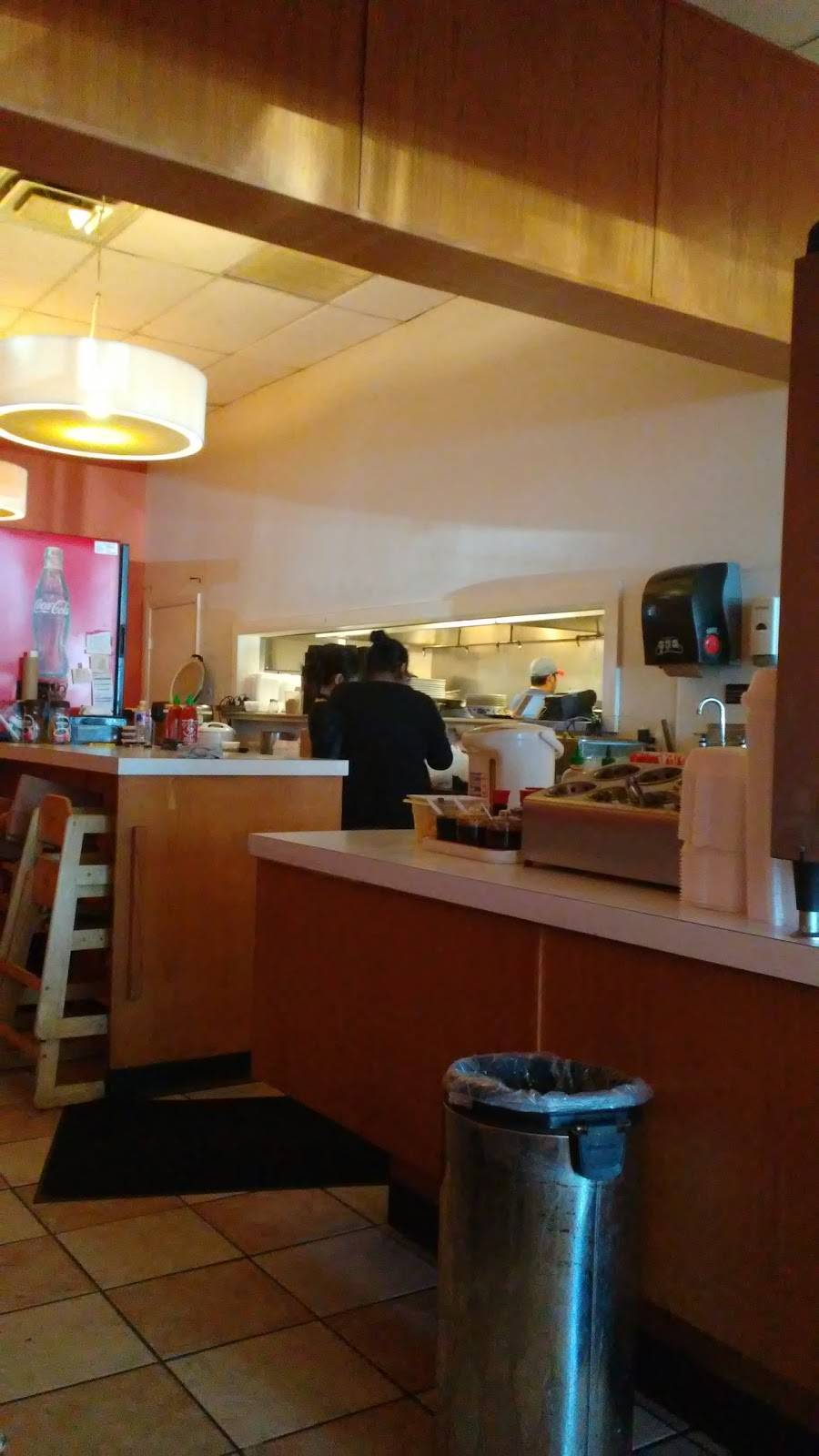 Lovers Egg Roll | restaurant | 3020 Mockingbird Ln, Dallas, TX 75205, USA | 2143689494 OR +1 214-368-9494