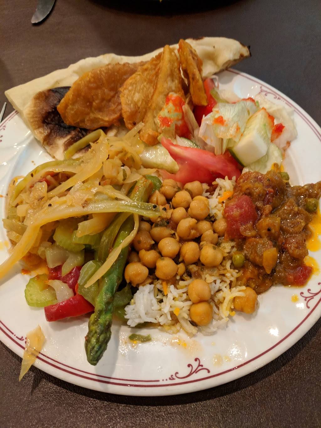 House of India | restaurant | 6430 E Riverside Blvd, Loves Park, IL 61111, USA | 8156374771 OR +1 815-637-4771