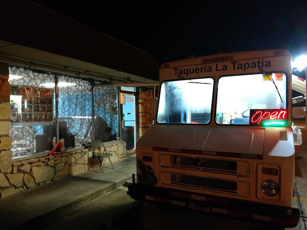 Taqueria La Tapatia Food Truck | restaurant | 12224 NE 23rd St, Choctaw, OK 73020, USA | 4054308611 OR +1 405-430-8611