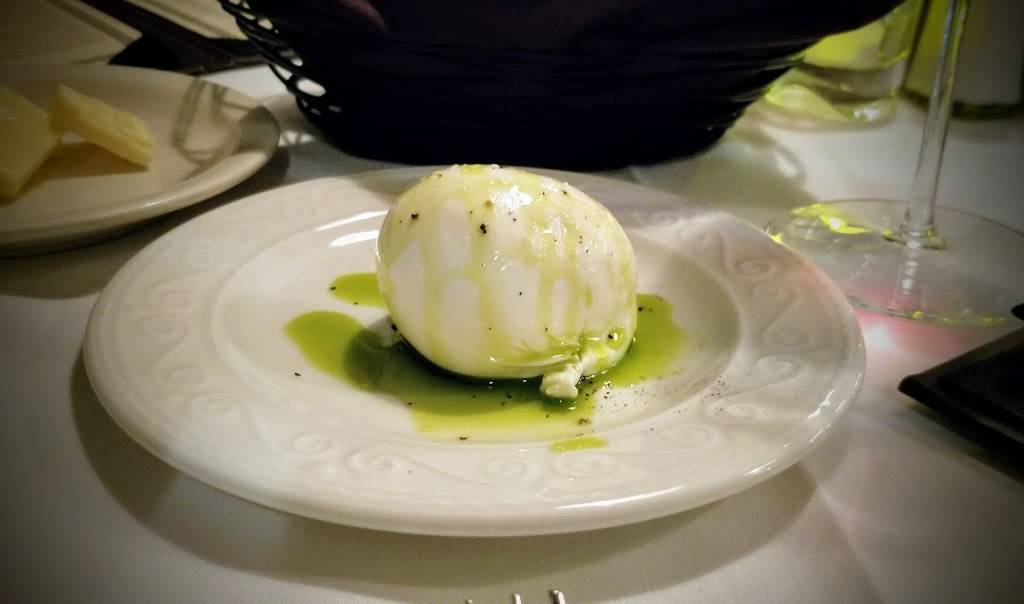 D’Agostino’s Trattoria | restaurant | 4155 S Buffalo Dr #115, Las Vegas, NV 89147, USA | 7022487048 OR +1 702-248-7048