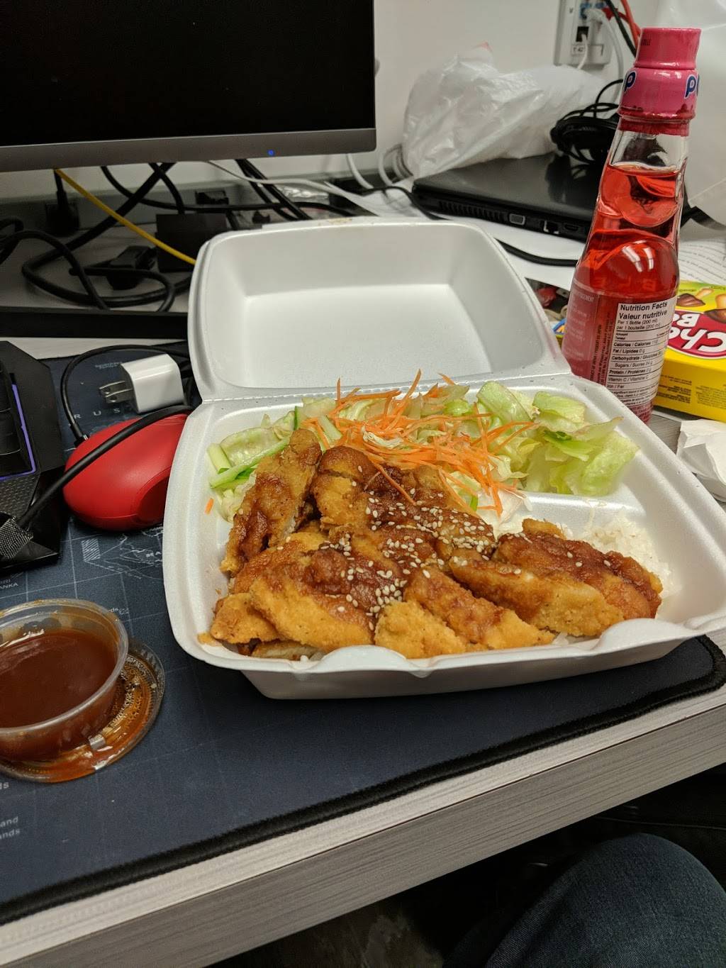 Yamoyamo Cuisine Japonaise | restaurant | 4132 Rue Jean-Talon, Montréal, QC H1S 2V4, Canada | 5145074959 OR +1 514-507-4959