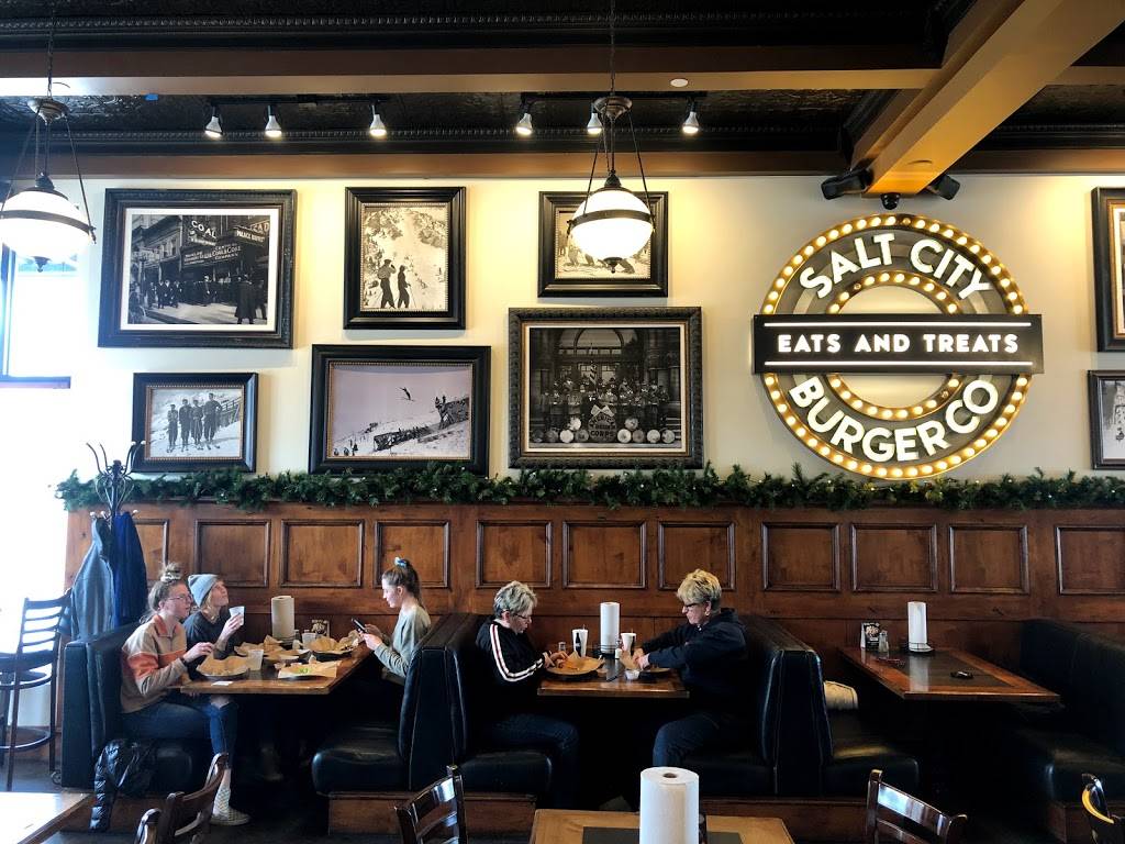 Salt City Burger Co | restaurant | 9176 Village Shop Dr, Sandy, UT 84094, USA | 8014954111 OR +1 801-495-4111