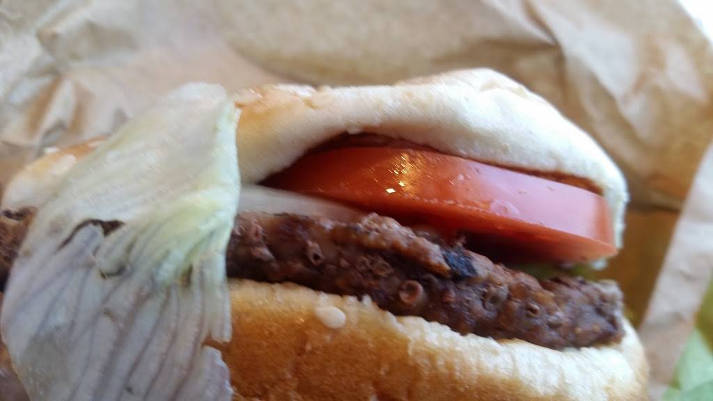 Burger King | restaurant | 110 Northern Blvd, Greenvale, NY 11548, USA | 5164844774 OR +1 516-484-4774