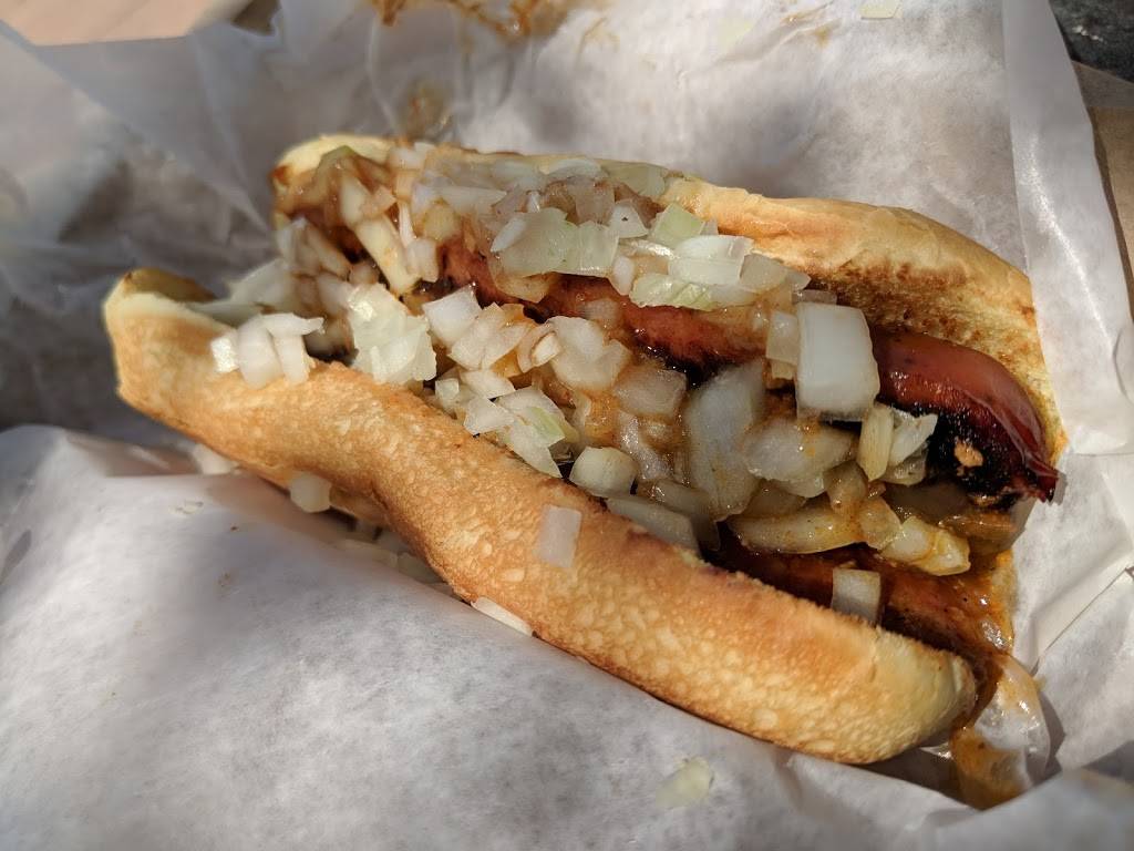 Weenie Beenie | restaurant | 2680 Shirlington Rd, Arlington, VA 22206, USA | 7036716661 OR +1 703-671-6661