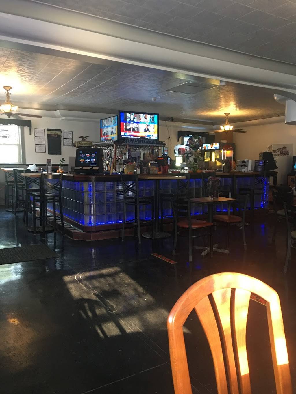 Rosies Tavern and Grill | restaurant | 22 Coal St, Middleport, PA 17953, USA | 5702779006 OR +1 570-277-9006