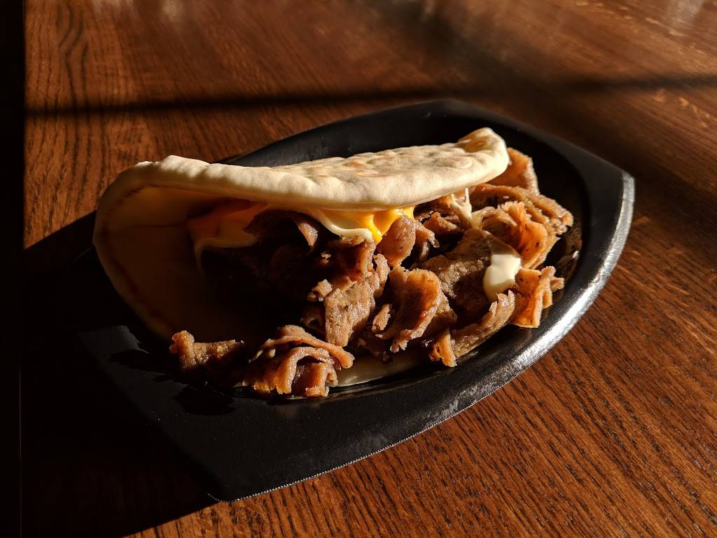 Mr Gyros Greek Food & Pastries | restaurant | 14983 W 119th St, Olathe, KS 66062, USA | 9133930104 OR +1 913-393-0104