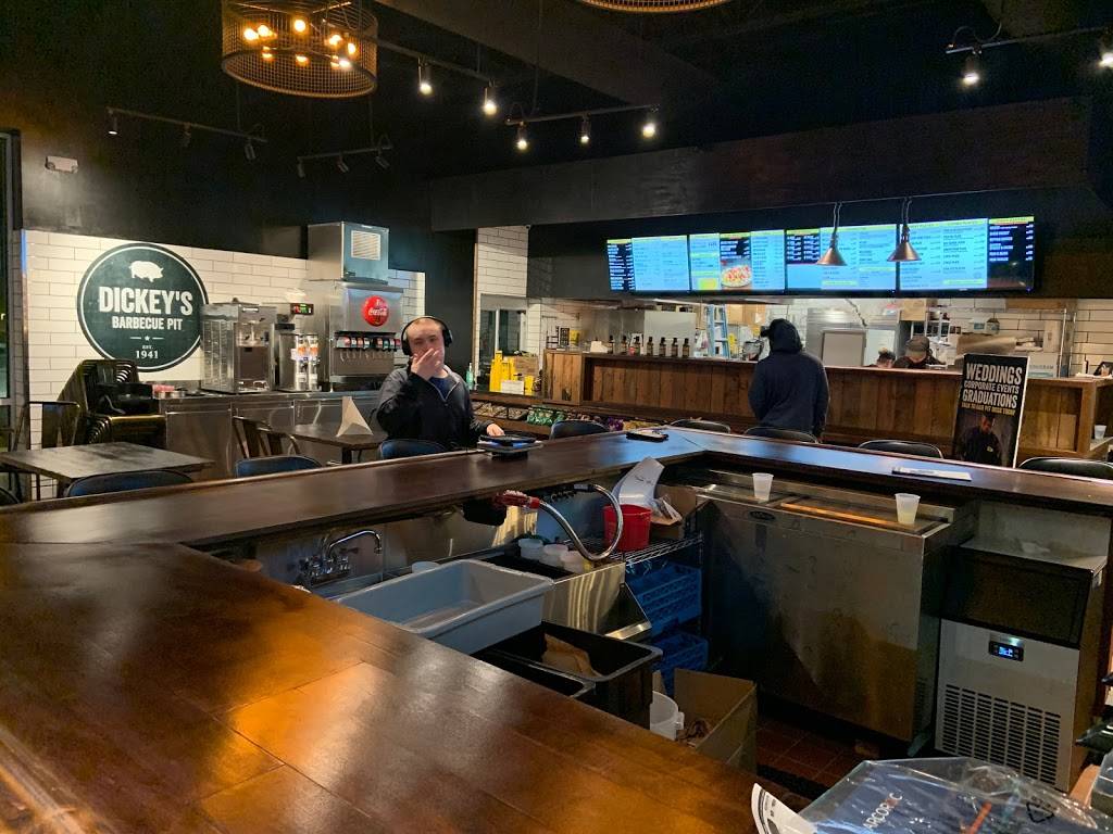 Dickeys BBQ & Mezcal Bar | restaurant | 9321 N Fwy, Fort Worth, TX 76177, USA | 6822246867 OR +1 682-224-6867