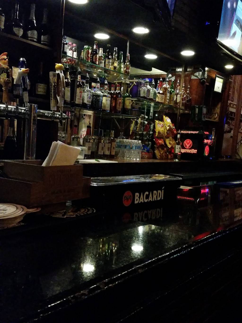 Midcity Cocktail & Supper Club | restaurant | 124 Main St, West Chicago, IL 60185, USA | 6304730245 OR +1 630-473-0245