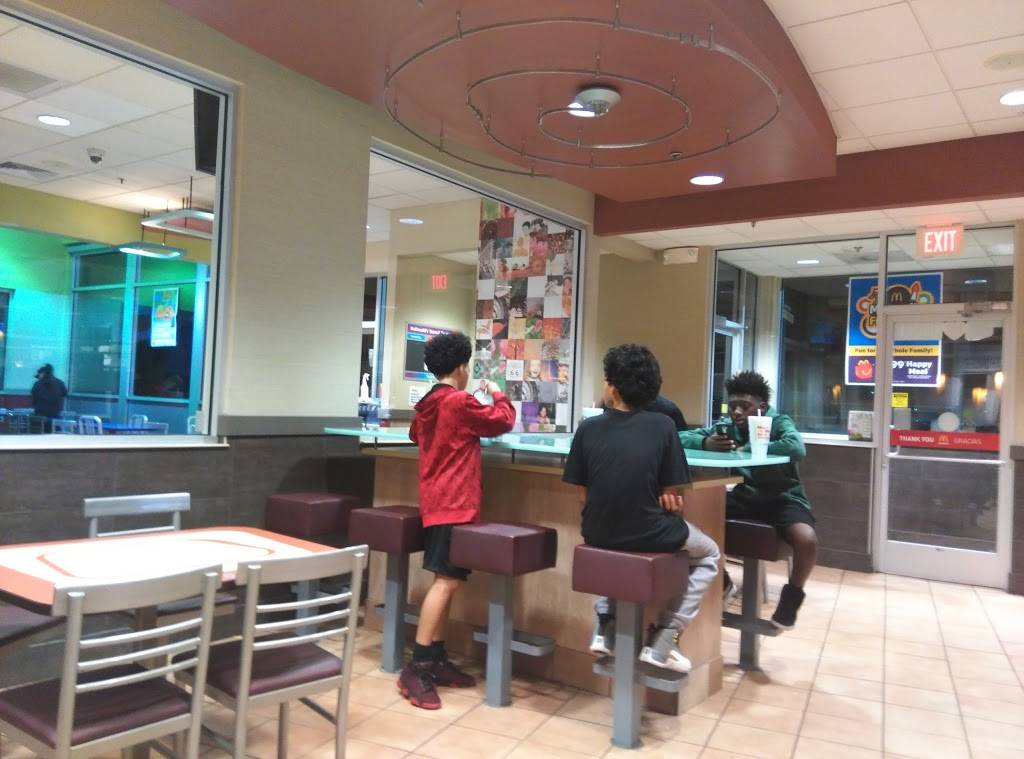 McDonalds | cafe | 925 SW 134th St, Oklahoma City, OK 73170, USA | 4056921333 OR +1 405-692-1333