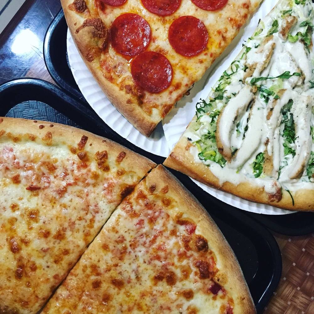 Vincenzos Pizzeria & Restaurant | meal delivery | 168-19 Union Tpke, Flushing, NY 11366, USA | 7189697434 OR +1 718-969-7434