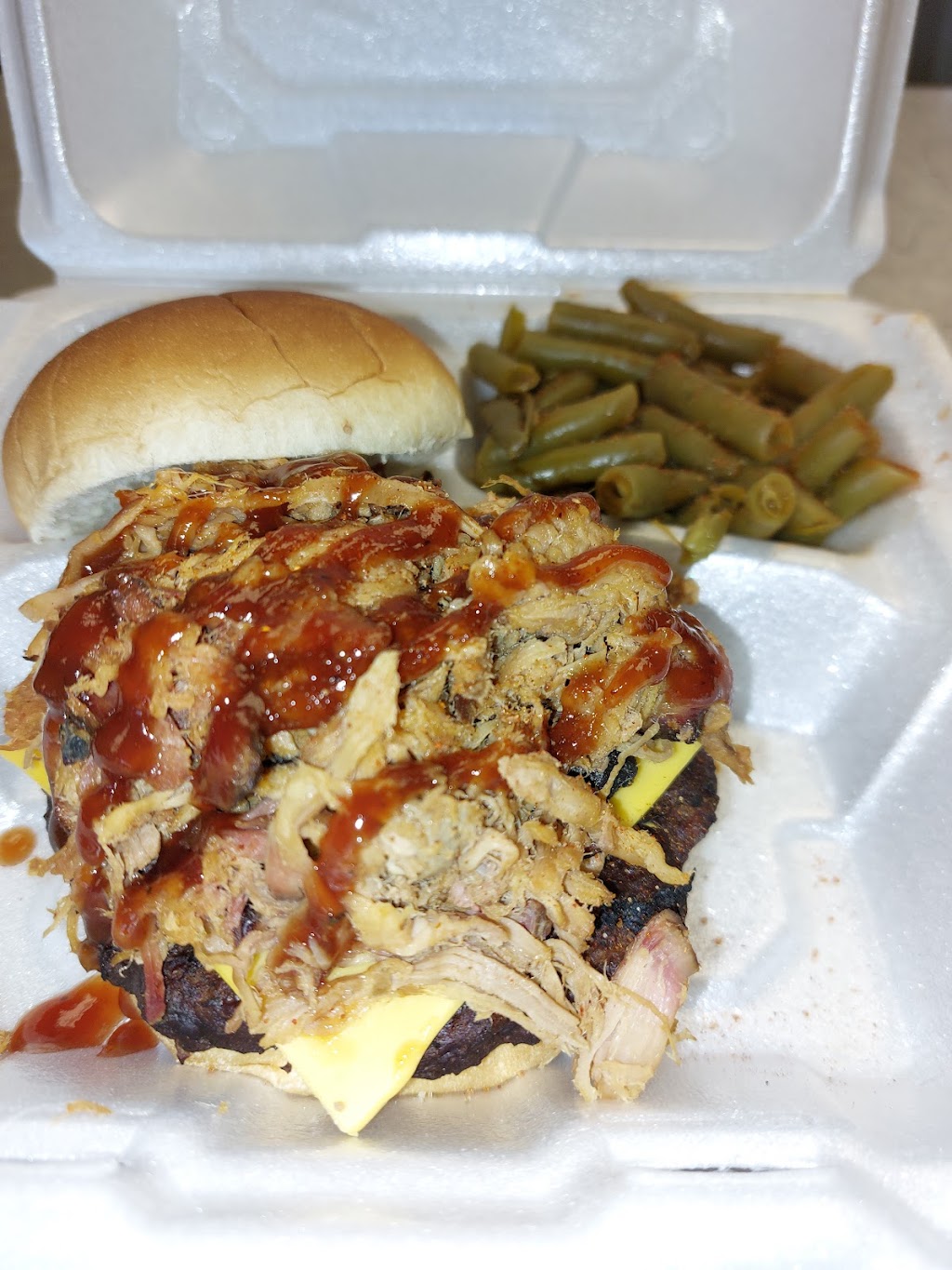 BBQ Pit Stop | restaurant | 2615 S Smithville Rd, Dayton, OH 45420, USA | 9379910811 OR +1 937-991-0811