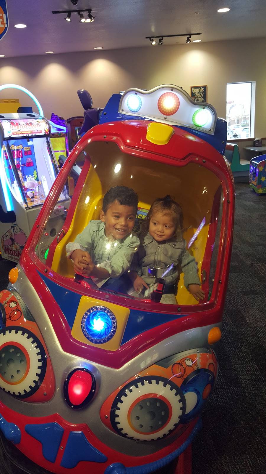 Chuck E. Cheese | restaurant | 3717 196th St SW Ste. 100, Lynnwood, WA 98036, USA | 4257711195 OR +1 425-771-1195