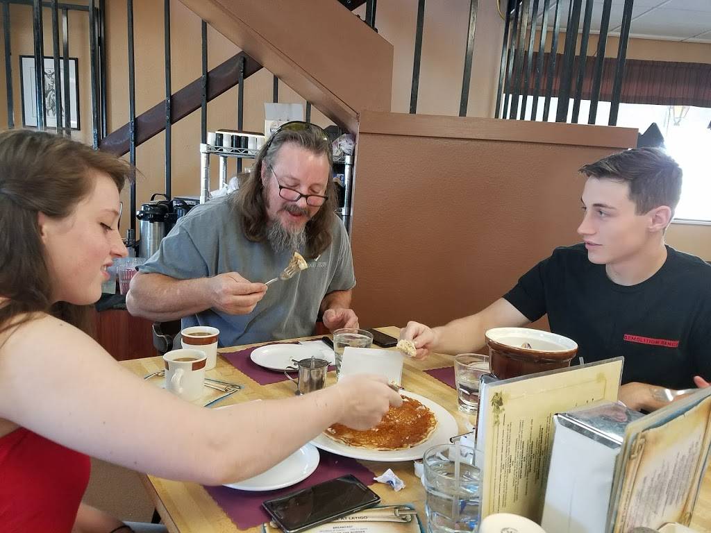 The Grill at Latigo | restaurant | 13710 Halleluiah Trail, Elbert, CO 80106, USA | 7196514909 OR +1 719-651-4909