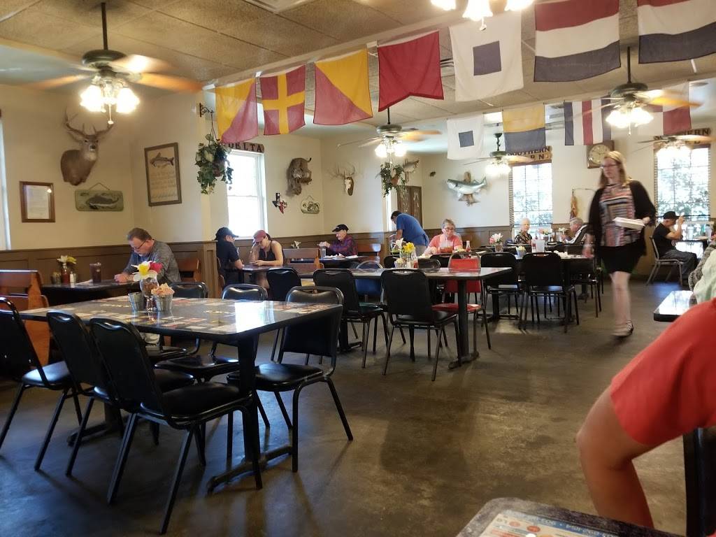 Hucks Catfish | restaurant | 2811 Trail Dr, Denison, TX 75020, USA | 9033370033 OR +1 903-337-0033