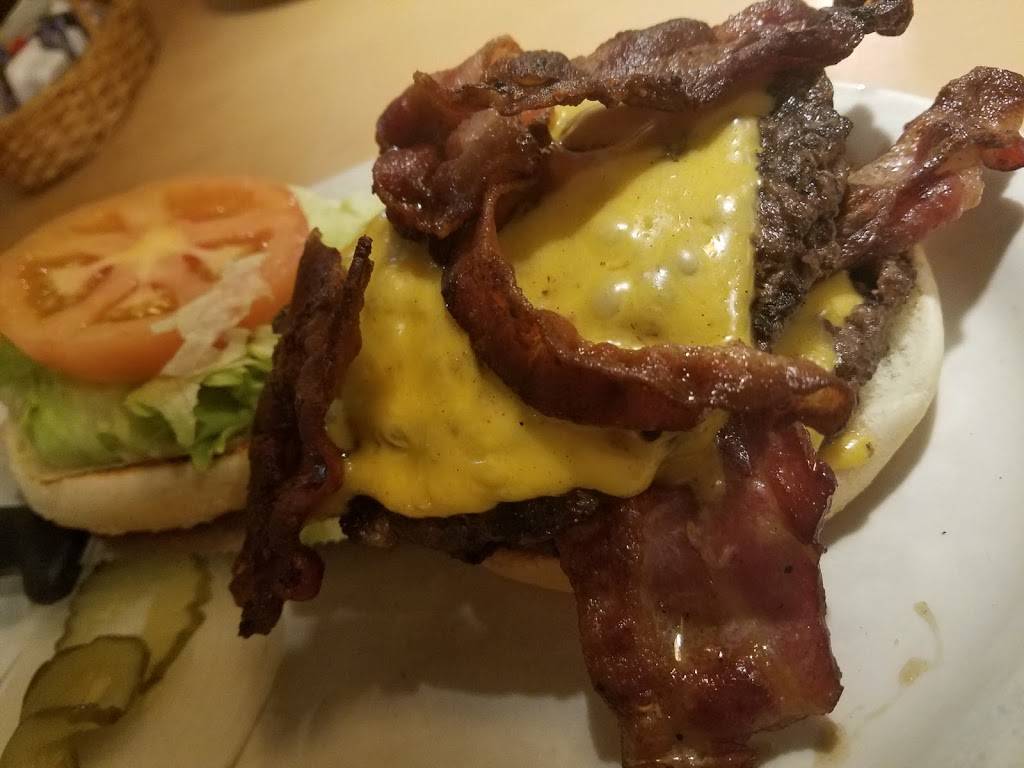 Shays Restaurant | restaurant | 15744 Aurora Ave N, Shoreline, WA 98133, USA | 2063638877 OR +1 206-363-8877