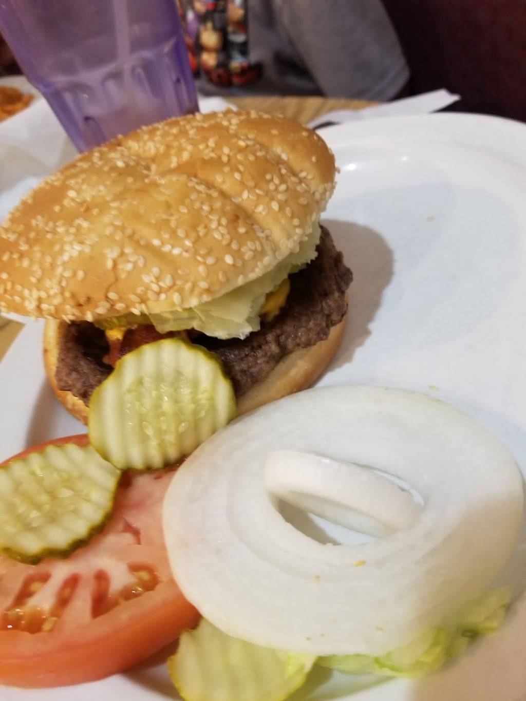 Big Apple Restaurant | restaurant | 4610 Plank Rd, Peru, IL 61354, USA | 8152200180 OR +1 815-220-0180