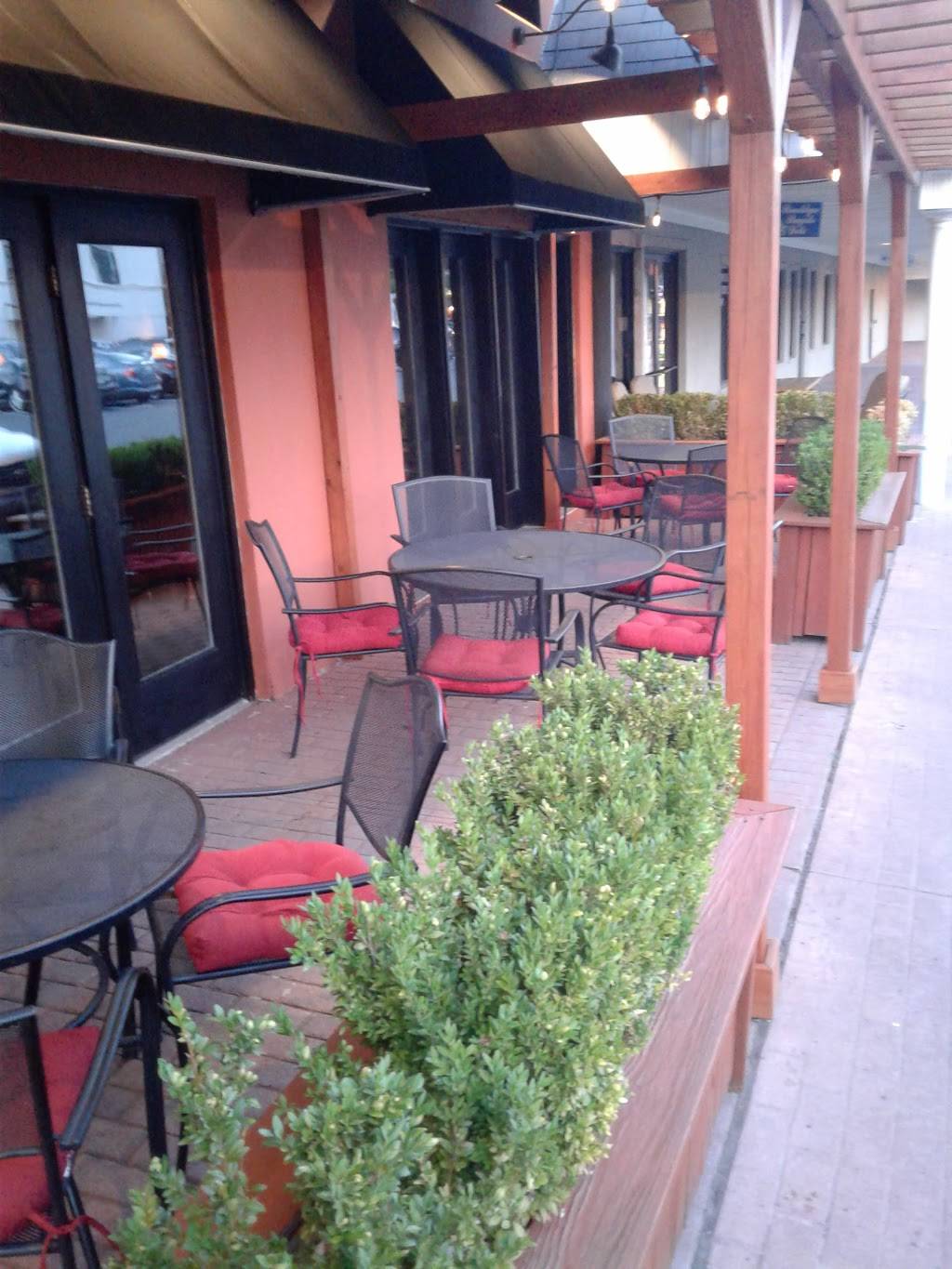 San Marzano Trattoria | restaurant | 31 E Main St, Freehold, NJ 07728, USA | 7328455440 OR +1 732-845-5440