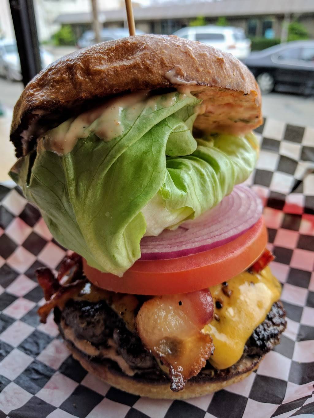 Scolaris Good Eats | restaurant | 1303 Park St, Alameda, CA 94501, USA | 5105212400 OR +1 510-521-2400