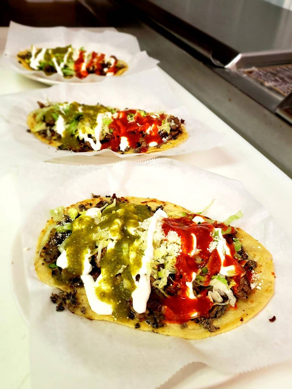 Yoyos pizza and Mexican restaurant | restaurant | 50 Mill St, Newburgh, NY 12550, USA | 8457874312 OR +1 845-787-4312