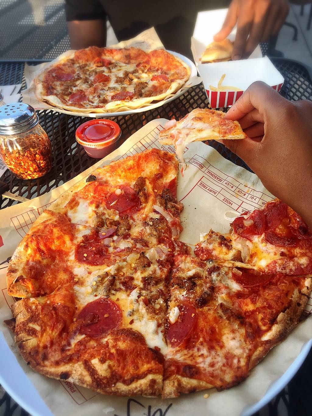 MOD Pizza | restaurant | 9135 Northfield Blvd #140, Denver, CO 80230, USA | 7202426046 OR +1 720-242-6046