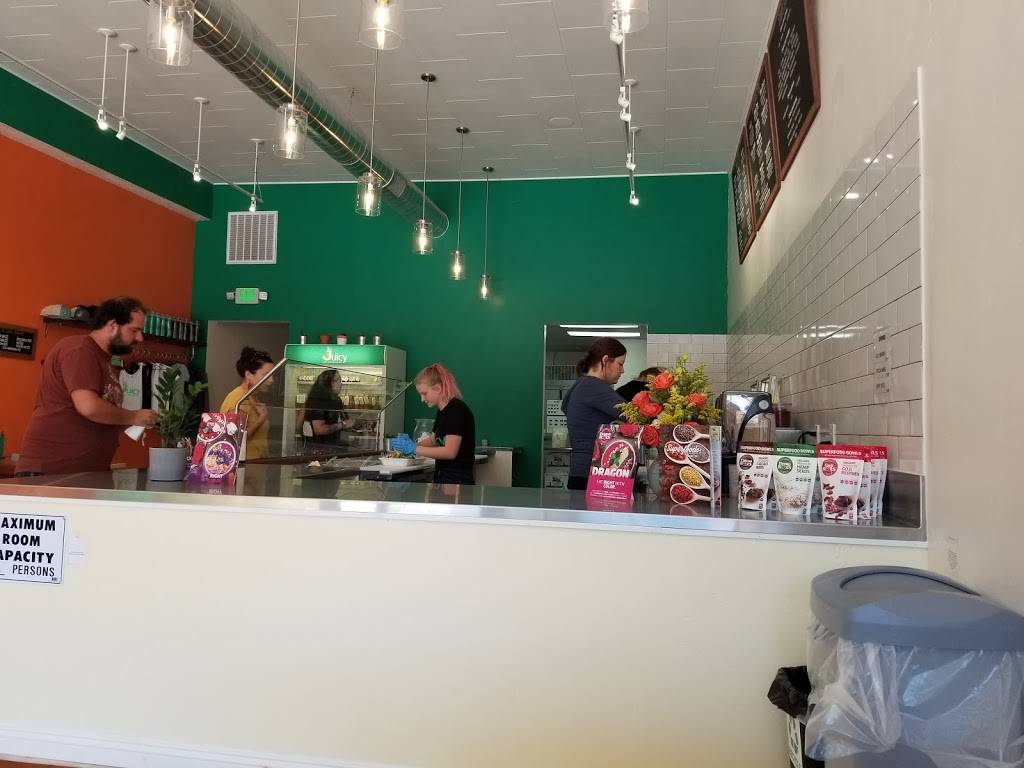 So Juicy- Juice & Salad Bar | cafe | 208 N Carson St, Carson City, NV 89701, USA | 7754347499 OR +1 775-434-7499