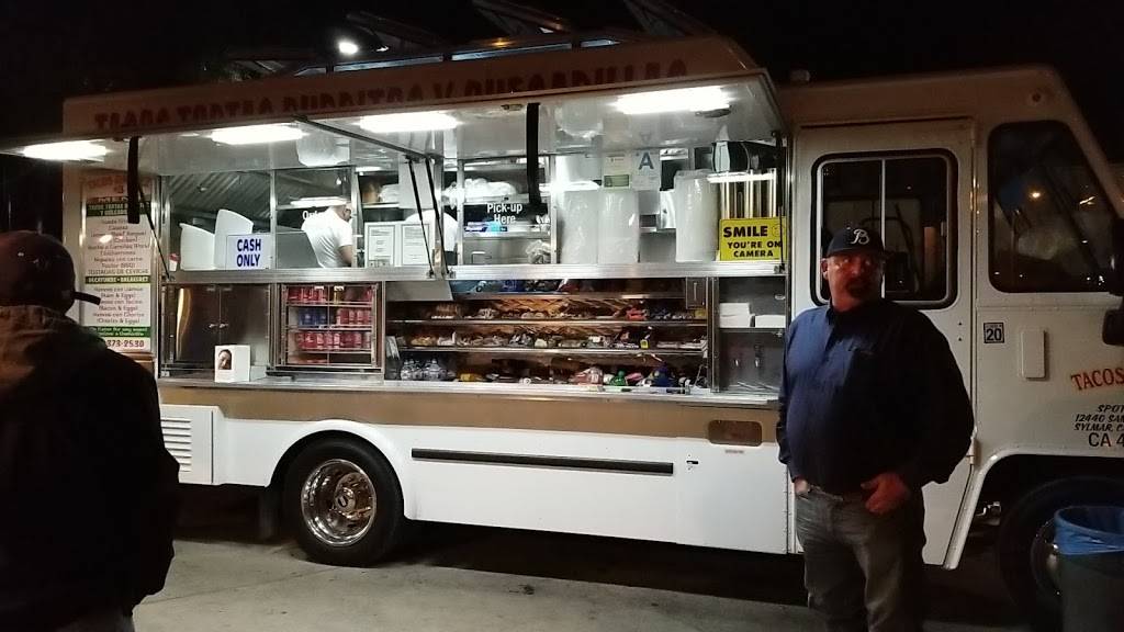 Tacos Jimenez | restaurant | 31550-31564 Castaic Rd, Castaic, CA 91384, USA | 6616701645 OR +1 661-670-1645