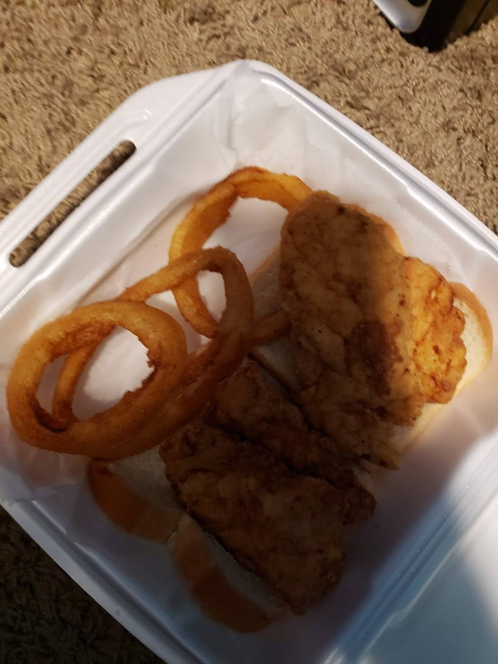 Crispy Fish & Chicken | restaurant | 4 E State St, Trenton, OH 45067, USA | 5134684033 OR +1 513-468-4033