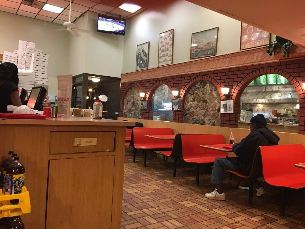 Giovannis Pizzeria | restaurant | 5604 Greene St, Philadelphia, PA 19144, USA | 2158429480 OR +1 215-842-9480