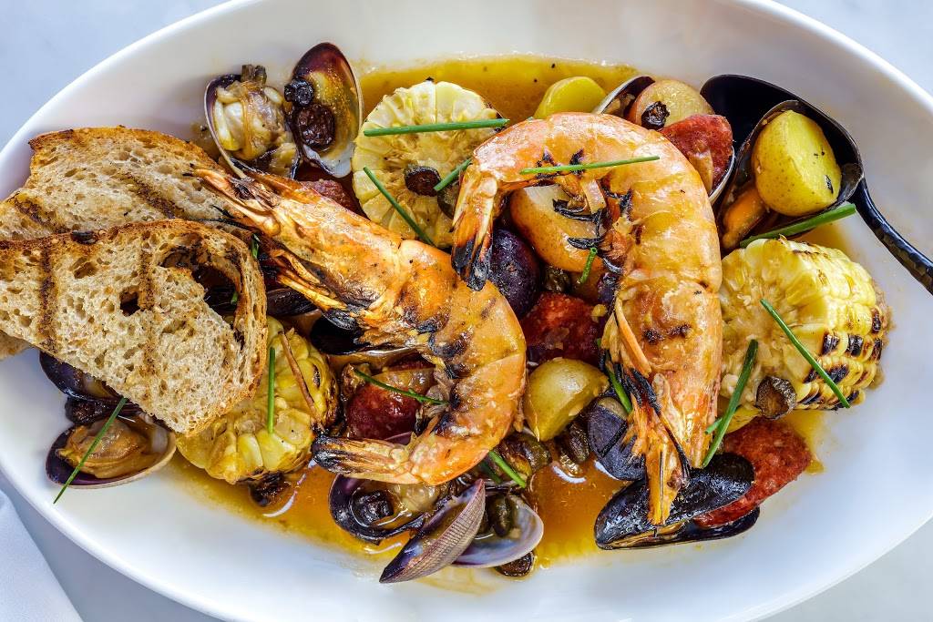 Salt Wood Kitchen and Oysterette | restaurant | 3295 Dunes Dr, Marina, CA 93933, USA | 8318835535 OR +1 831-883-5535