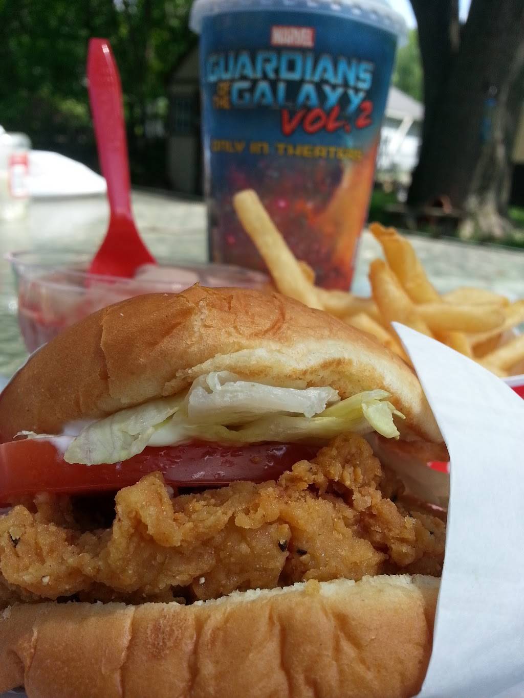 Dairy Queen Grill & Chill | restaurant | 32936 Center Ridge Rd, North Ridgeville, OH 44039, USA | 4403274411 OR +1 440-327-4411