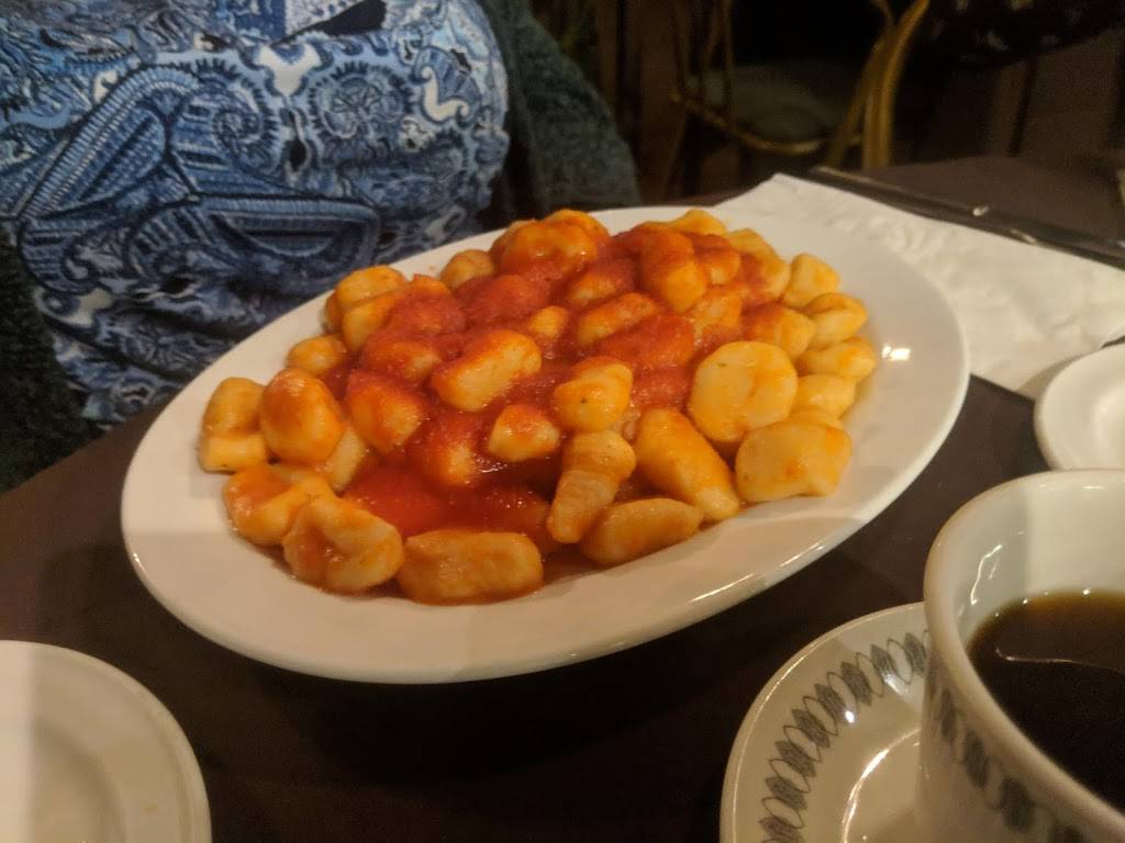 Torino Plaza & Banquet Hall | restaurant | 12049 Tecumseh Rd E, Windsor, ON N8N 1M1, Canada | 5197352522 OR +1 519-735-2522