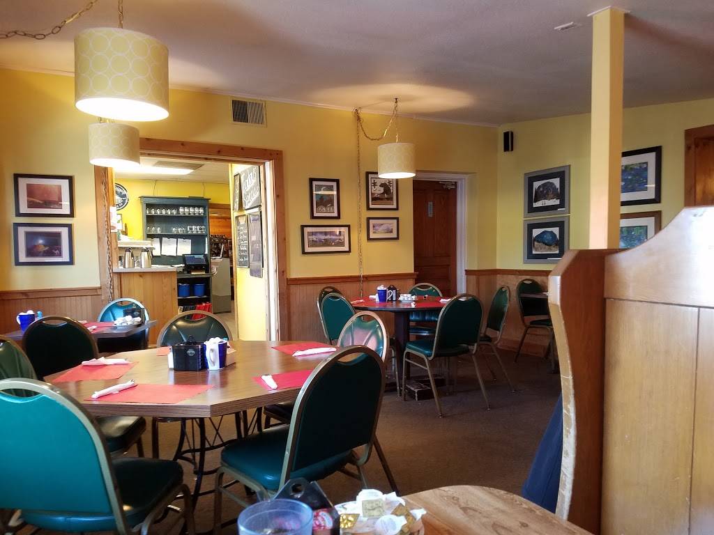 Scaturos Baking Co & Cafe | restaurant | 19 Green Bay Rd, Sturgeon Bay, WI 54235, USA | 9207468727 OR +1 920-746-8727