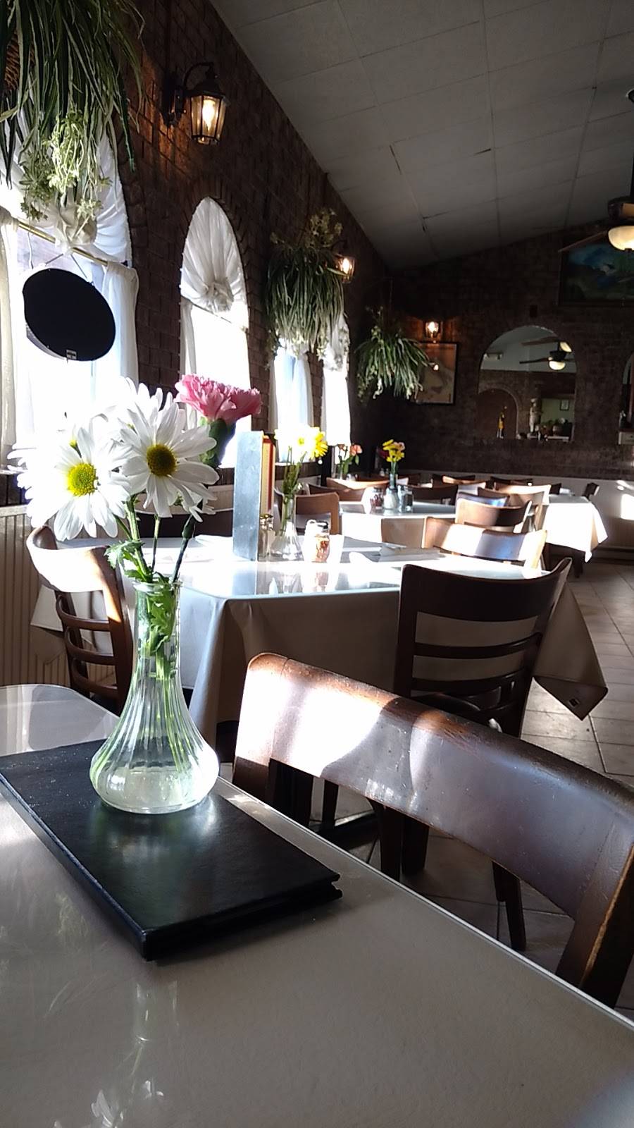 Brickhouse Pizza & Restaurant | restaurant | 33 Danbury Rd, New Milford, CT 06776, USA | 8603549192 OR +1 860-354-9192