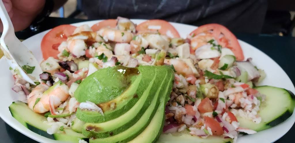 El Camaron Pelado | restaurant | 2676 Pasadena Ave, Los Angeles, CA 90031, USA | 3235057544 OR +1 323-505-7544