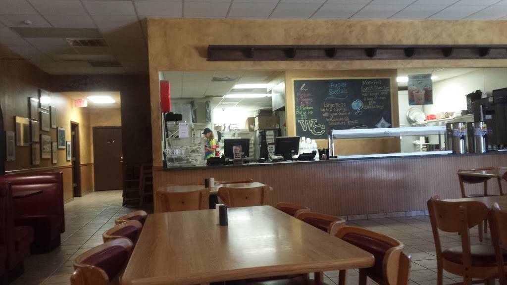 Foxs Pizza Den | restaurant | 147 E Church St, Sandersville, GA 31082, USA | 4785521099 OR +1 478-552-1099