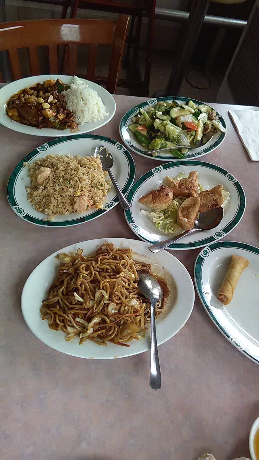 Magic Wok | restaurant | 15080 Lakeshore Dr, Clearlake, CA 95422, USA | 7079952272 OR +1 707-995-2272