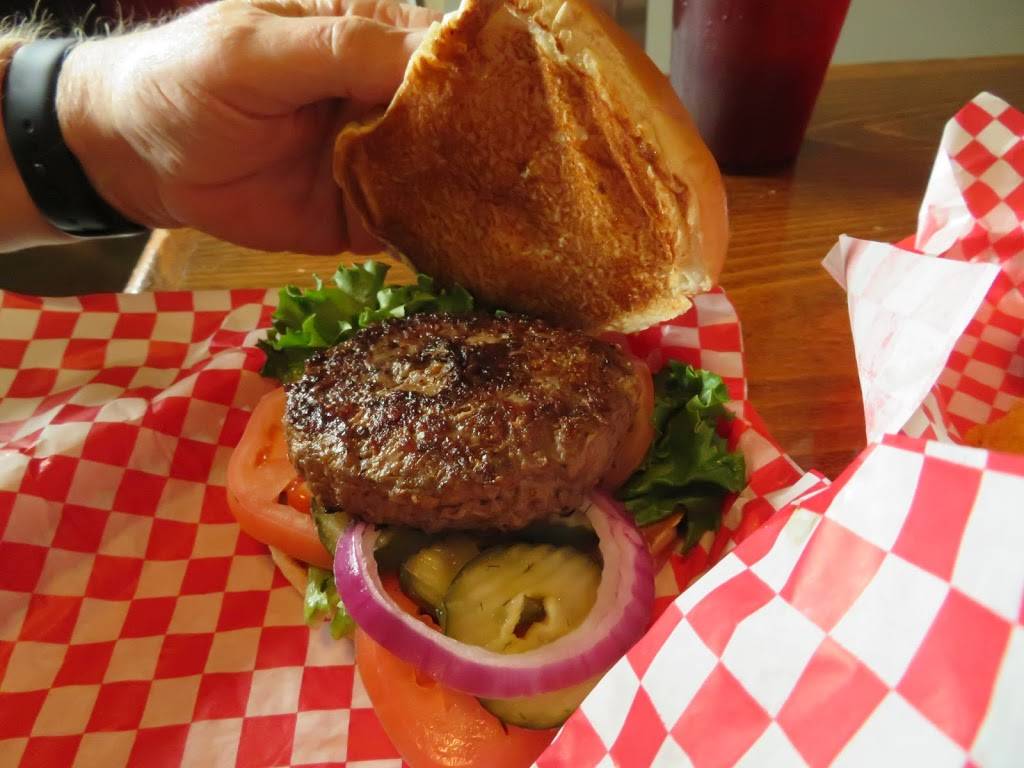 Reds Porch | restaurant | 4401 N Interstate Hwy 35 Suite 2002, Round Rock, TX 78665, USA | 5122365017 OR +1 512-236-5017