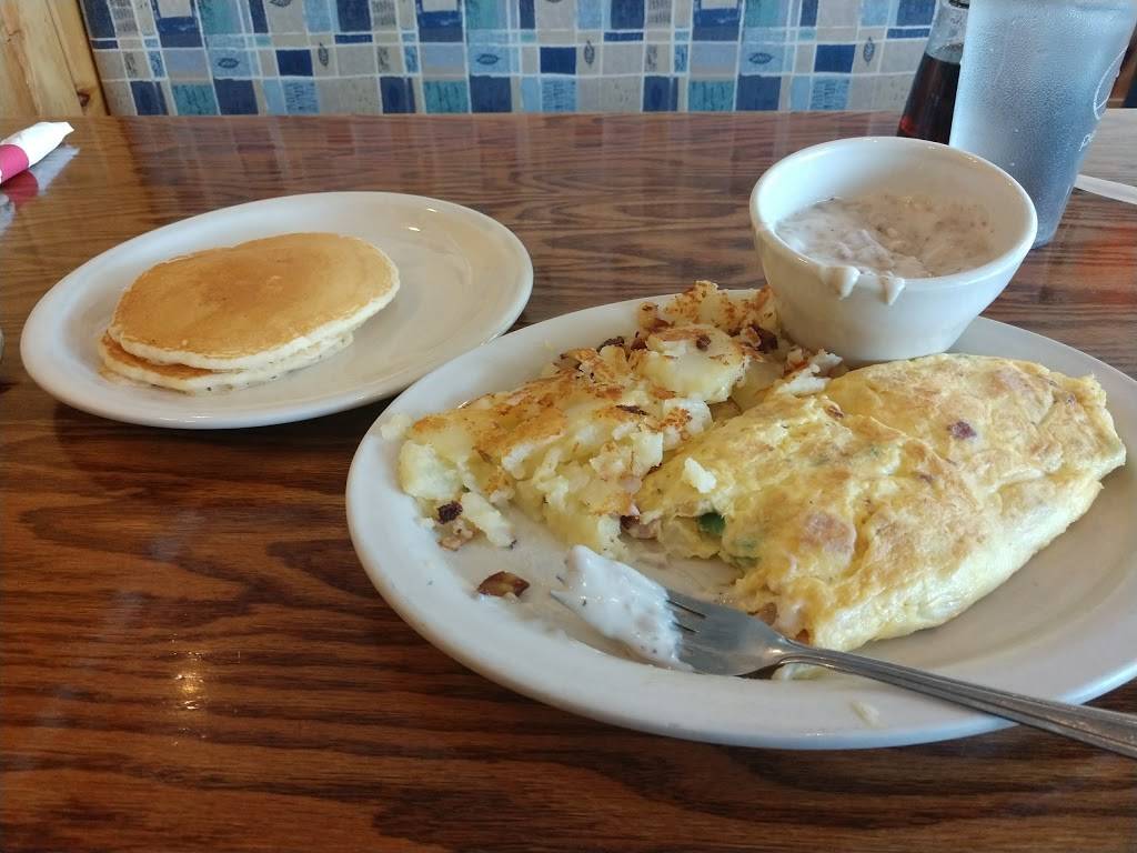 City Limits Diner | bakery | 220 W Michigan Ave, Saline, MI 48176, USA | 7344290009 OR +1 734-429-0009