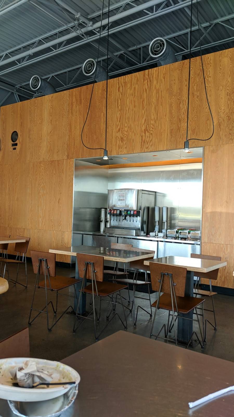 Chipotle Mexican Grill | restaurant | 2391 N Hwy 67, Florissant, MO 63033, USA | 3142815692 OR +1 314-281-5692