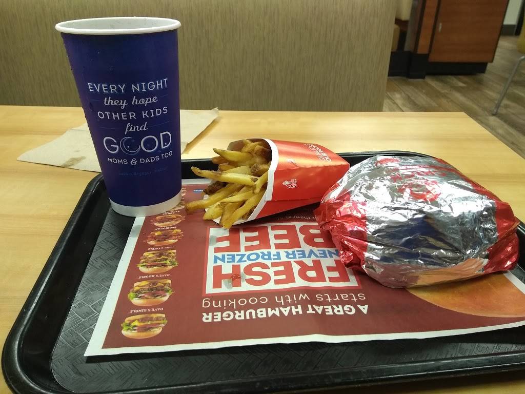 Wendys | restaurant | 15492 Warwick Blvd, Newport News, VA 23608, USA | 7578872489 OR +1 757-887-2489