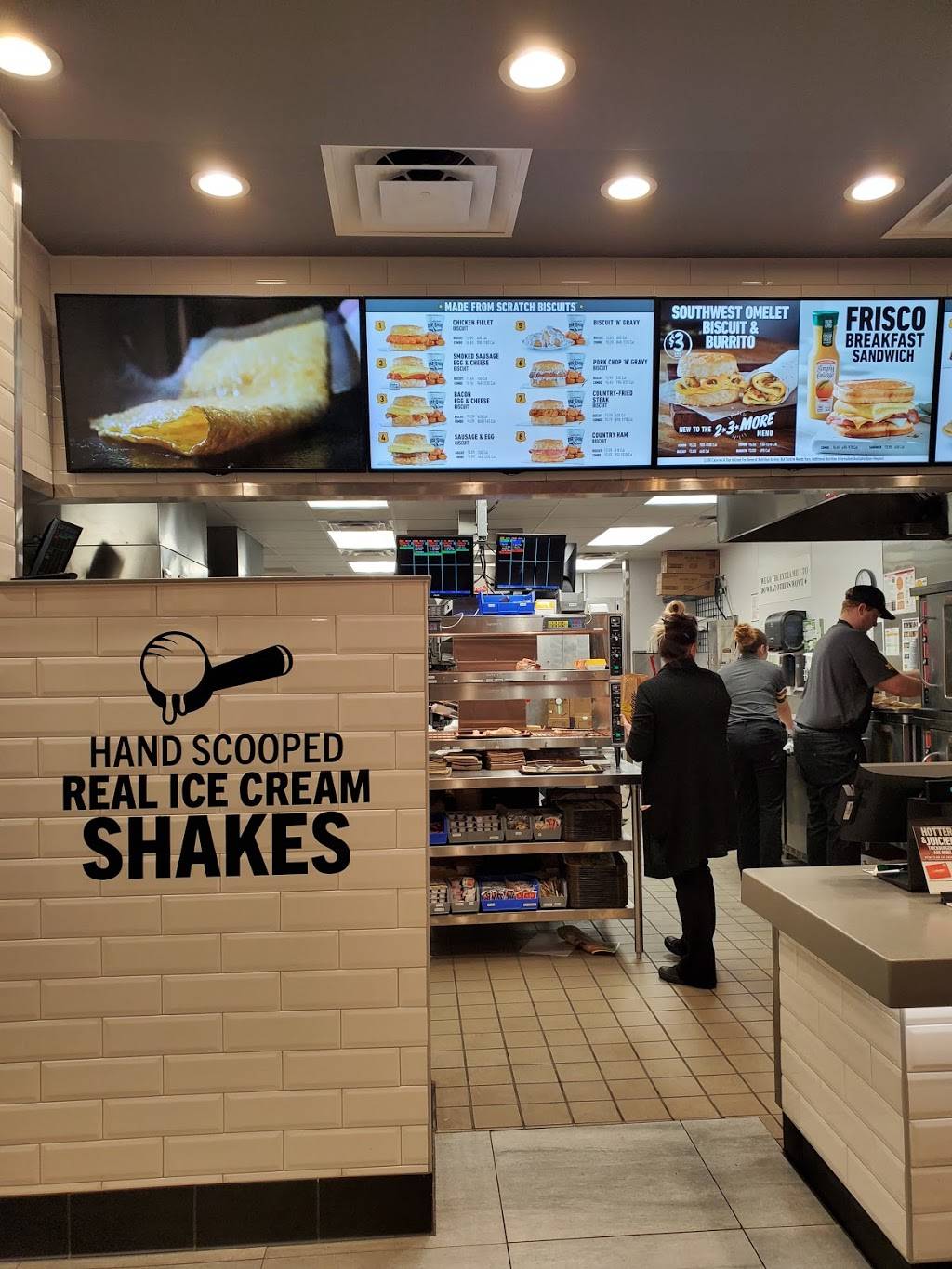 Hardees | restaurant | 1128 W McClain Ave, Scottsburg, IN 47170, USA | 8124142602 OR +1 812-414-2602