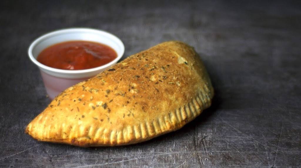 The Studio Grill | restaurant | Hashinger Residence Hall, 1632 Engel Road, Lawrence, KS 66045, USA | 7858641890 OR +1 785-864-1890