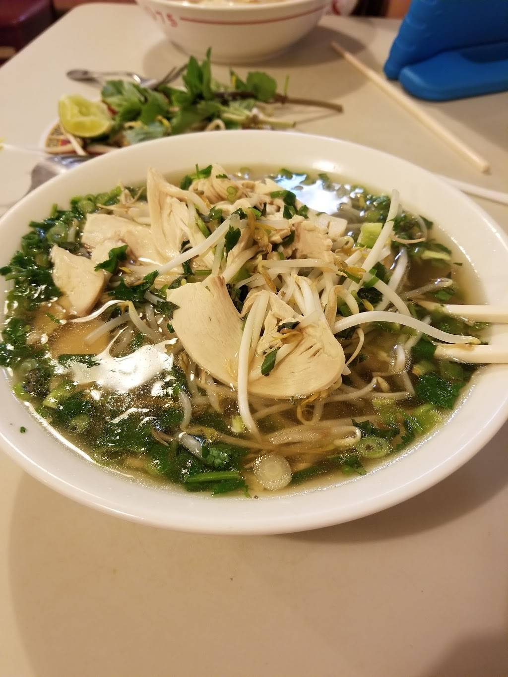 Pho75 | restaurant | 3103 Graham Rd, Falls Church, VA 22042, USA | 7032041490 OR +1 703-204-1490